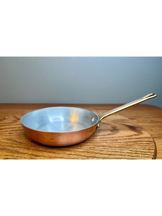 None Other - Vintage Copper  Frying Pan (9.5" diameter) With Brass Handle